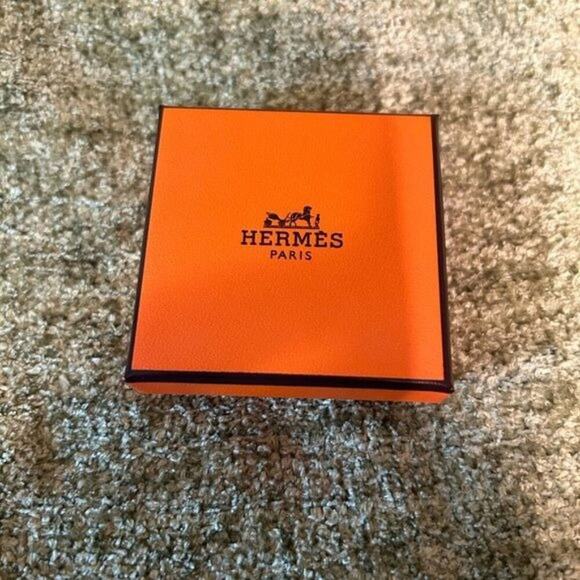 Hermès Eileen Rose Gold Plated Gris E Tain New in box - Picture 6 of 7